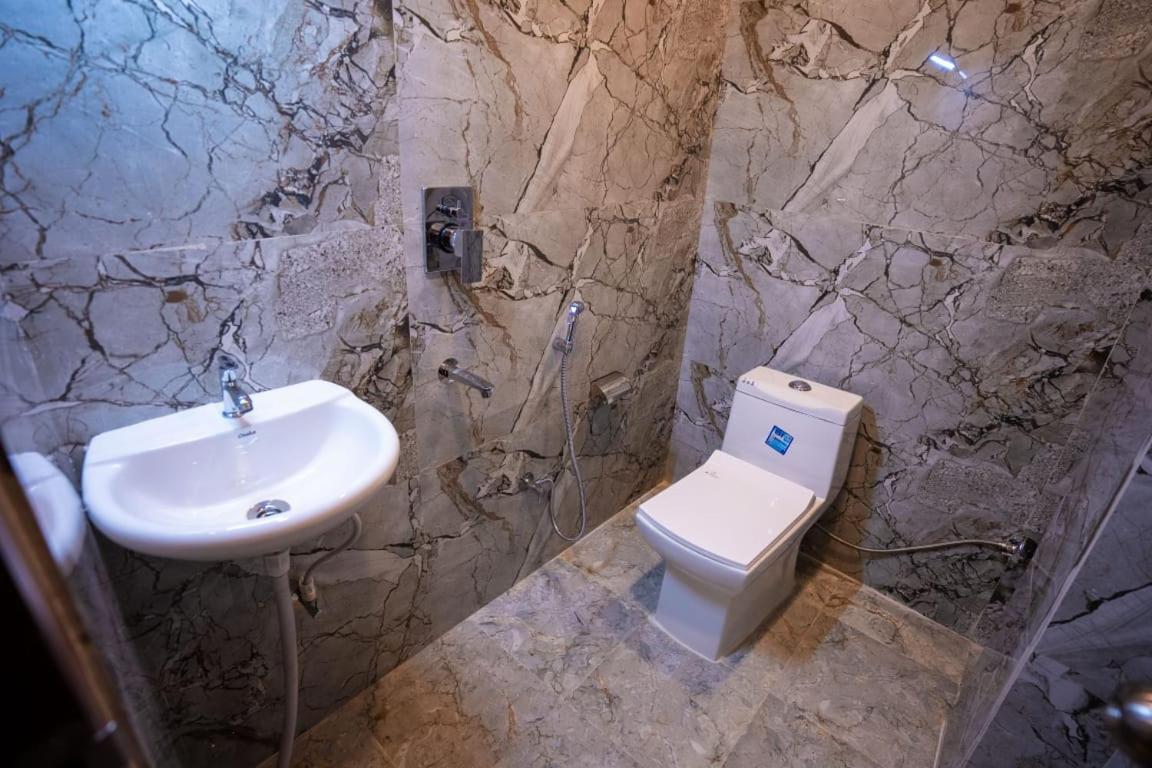 Hotel Jsr Kedar Varanasi Eksteriør bilde
